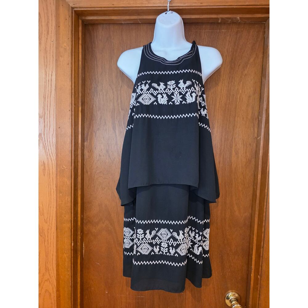 EUC‎ Black and white halter top layered dress with hen embroidery sz S